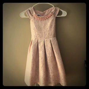 Girls dress